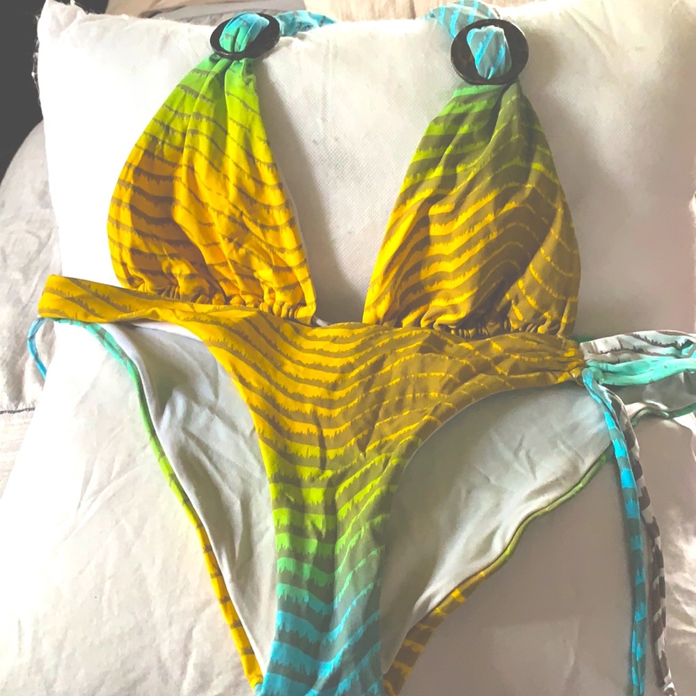 Bikini set, Onda de mar